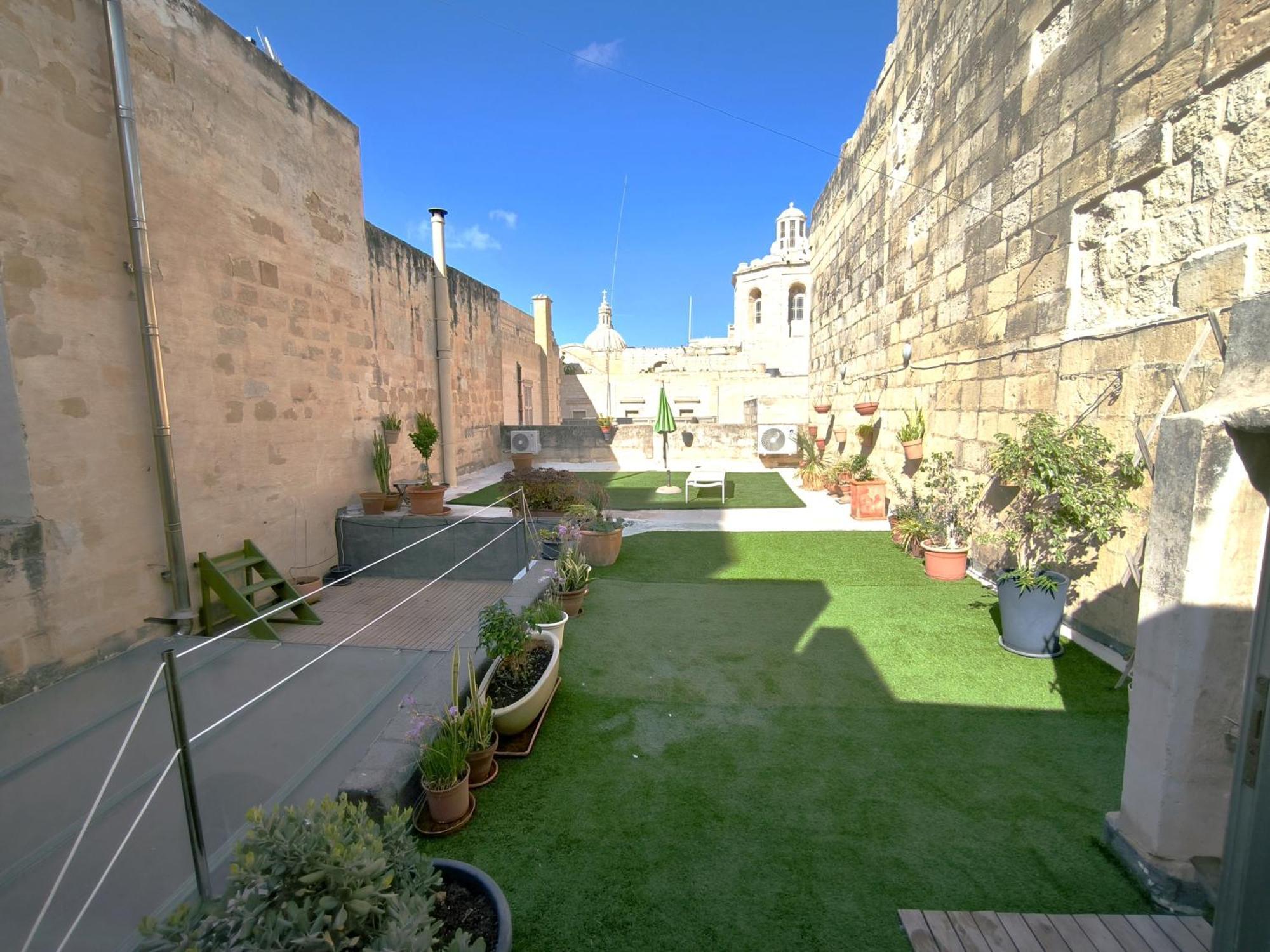 Stunning Valletta 3 Bedroom Town House المظهر الخارجي الصورة