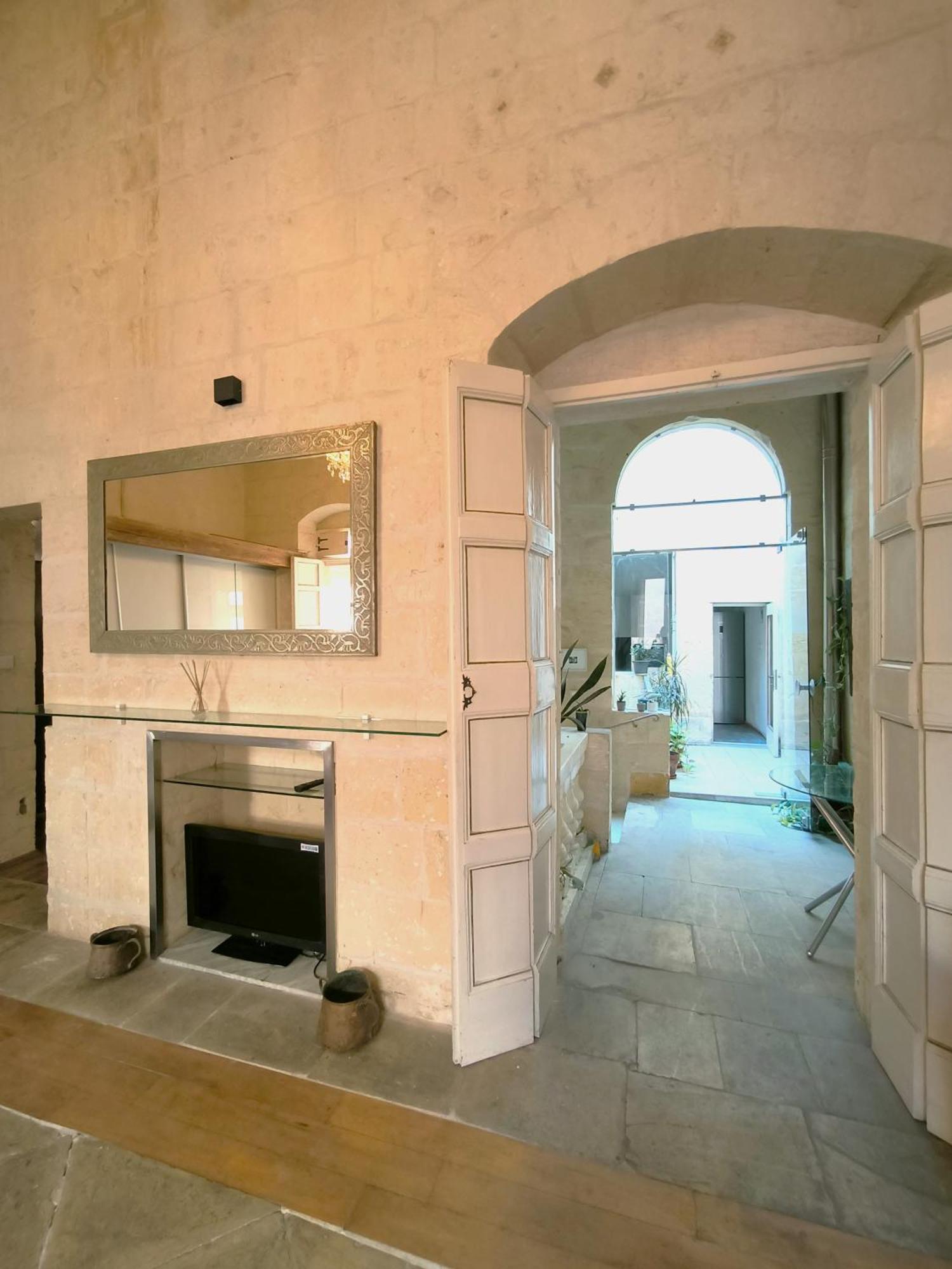Stunning Valletta 3 Bedroom Town House المظهر الخارجي الصورة