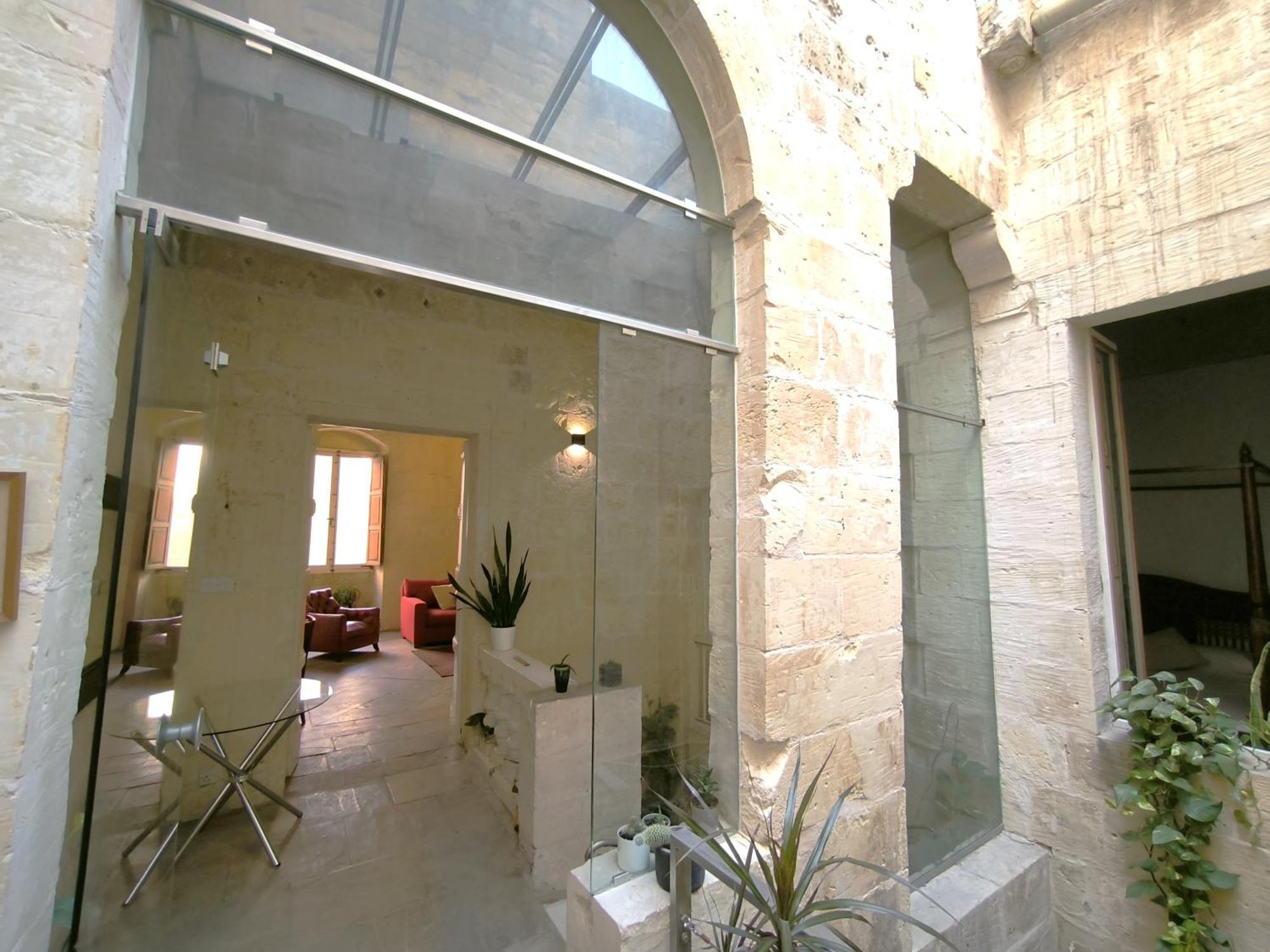 Stunning Valletta 3 Bedroom Town House المظهر الخارجي الصورة